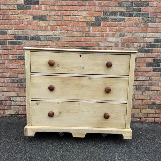 Cabin 19th Century Bleached Pine Chest For Sale - Image 3 of 16
