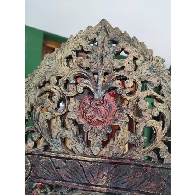 1930s Large Oriental Polychrome Wooden Screen, 1930 For Sale - Image 5 of 8