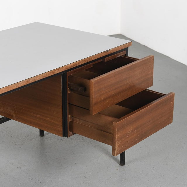 Pierre Guariche Model 620 Desk by Pierre Guariche for Minvielle, 1950 For Sale - Image 4 of 10