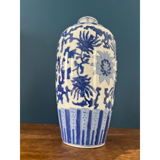 Ceramic Chinese White and Blue Chinoiserie Vase For Sale - Image 7 of 9