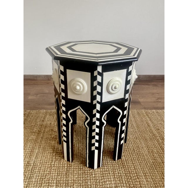Early 21st Century Hollywood Regency Side Table in the style of Martyn Lawrence Bullard with Faux Ivory Details, 2010s For Sale - Image 5 of 10