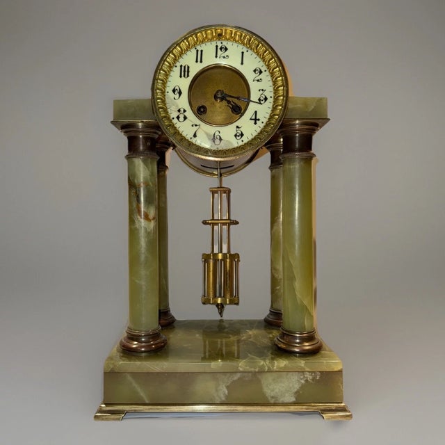 Art Nouveau 19th Century French Green Onyx Portico Mantel Clock For Sale - Image 3 of 10