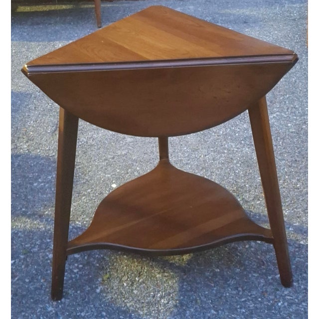 Late 20th Century Late 20th Century Federal Style Solid Stained Cherry Triangular Drop-Leaf Side Table For Sale - Image 5 of 6