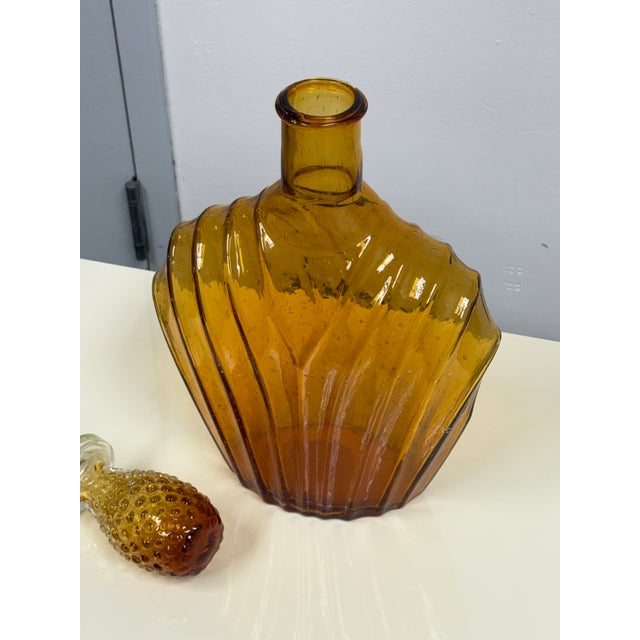 Diamond Star Amber Pressed Glass Fan Form Decanter + Hobnail Stopper, Vintage For Sale In San Francisco - Image 6 of 12