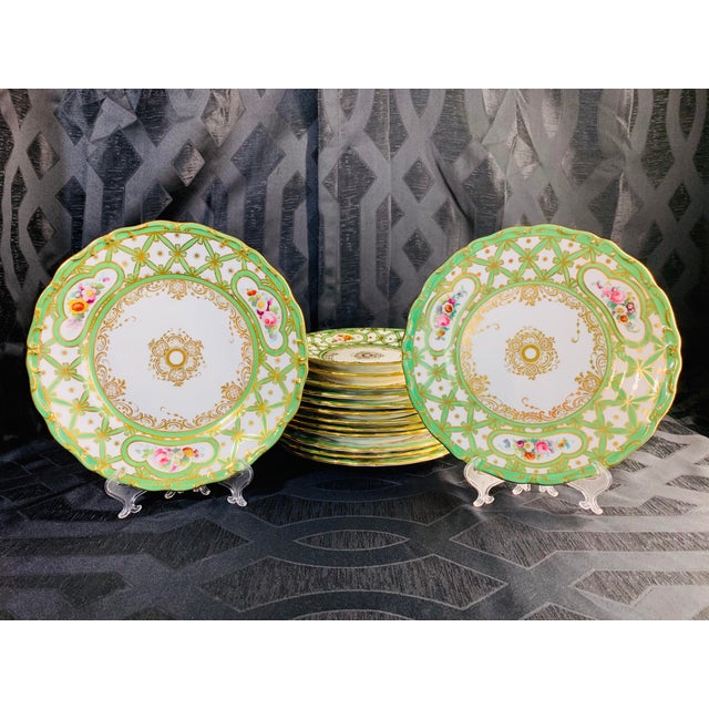 English Early 19th Century Rare Green and Gold Floral Davenport Longfort Staffordshire Plates - Set of 14 For Sale - Image 3 of 11