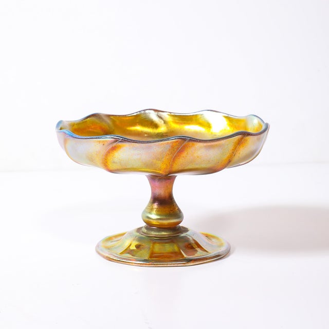 Art Nouveau Iridescent Yellow Blue Favrile Glass Footed Dish Signed Tiffany & Co For Sale - Image 9 of 17