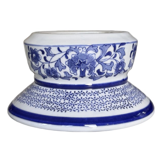 Blue & White Pedestal / Plinth for Cachepot For Sale