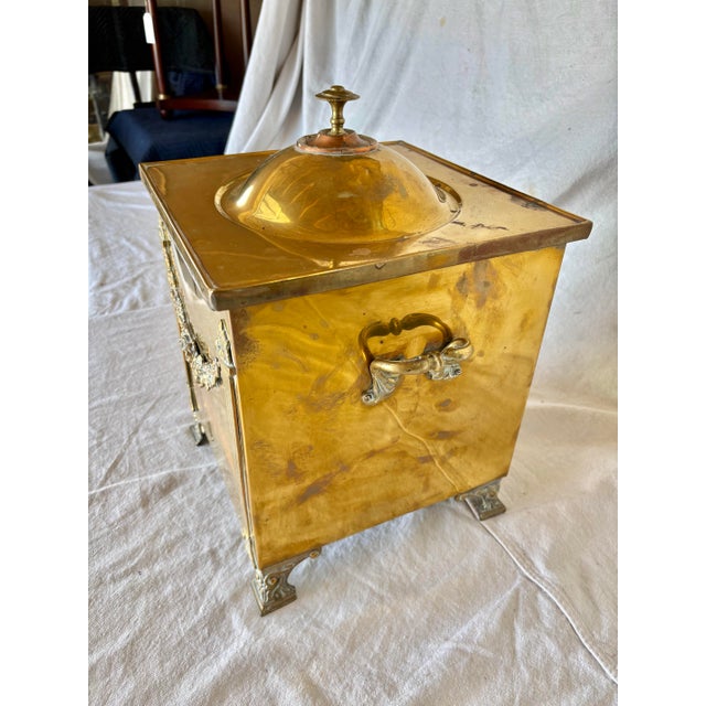 Early 20th Century English Brass Fireplace Box For Sale - Image 4 of 12