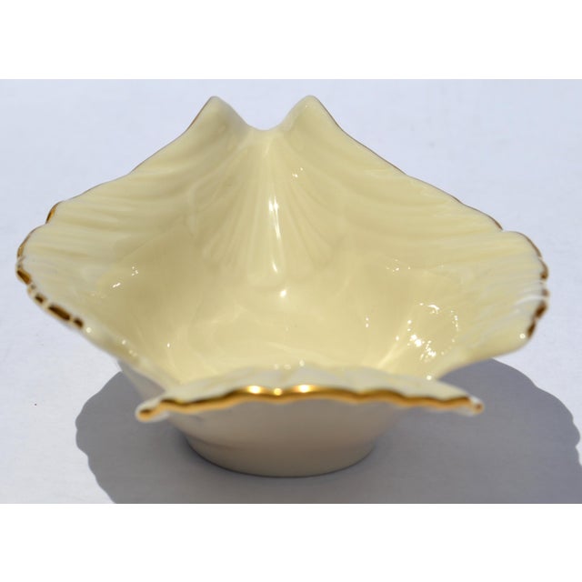 1980s Lenox Dove Collection Open Candy Dish Fine Bone Ceramic Porcelain Gold Trim For Sale In Miami - Image 6 of 13
