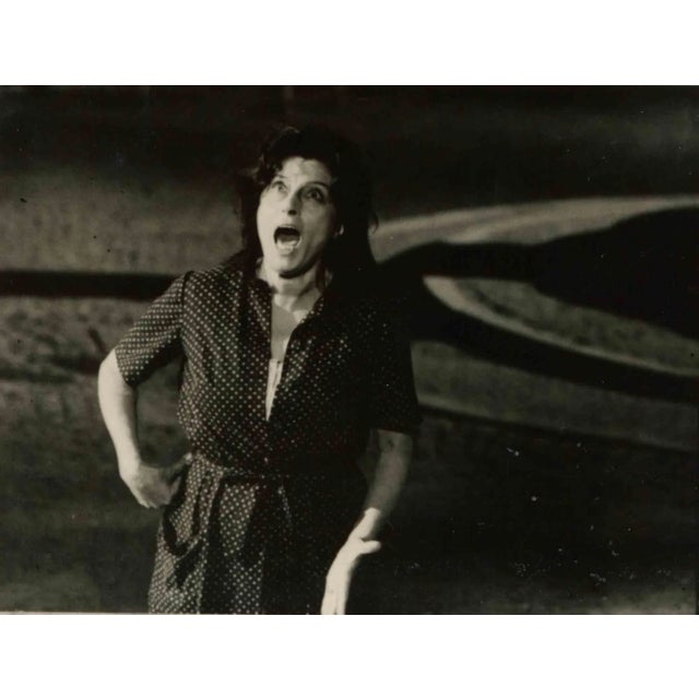 Anna Magnani (Mamma Roma) is a vintage b/w photographic print on single-coated paper. Realized on the set of Pier Paolo...