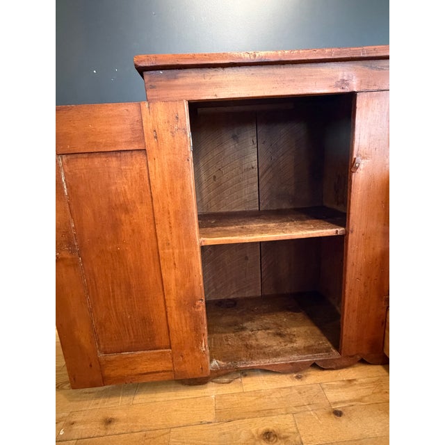Antique New England Pumpkin Pine Cupboard For Sale In Boston - Image 6 of 11