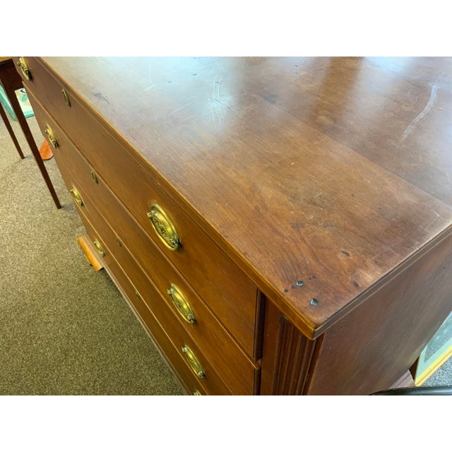 Circa 1800’s Cherry Chippendale Chest of Drawers For Sale In New York - Image 6 of 14