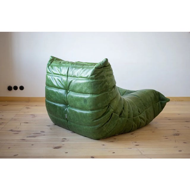 Ligne Roset Dubai Green Leather Togo Lounge Chair by Michel Ducaroy for Ligne Roset For Sale - Image 4 of 8