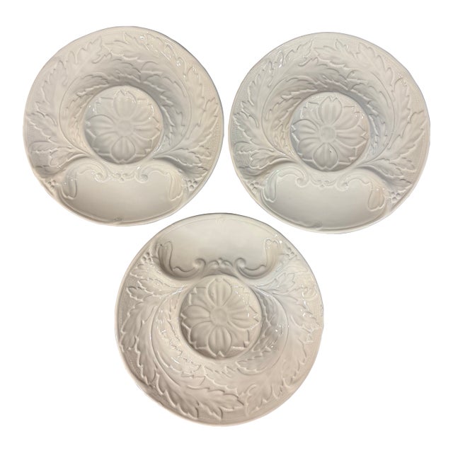 Early 21st Century Majolica Style Artichoke Plates From Portugal - Set of Three For Sale