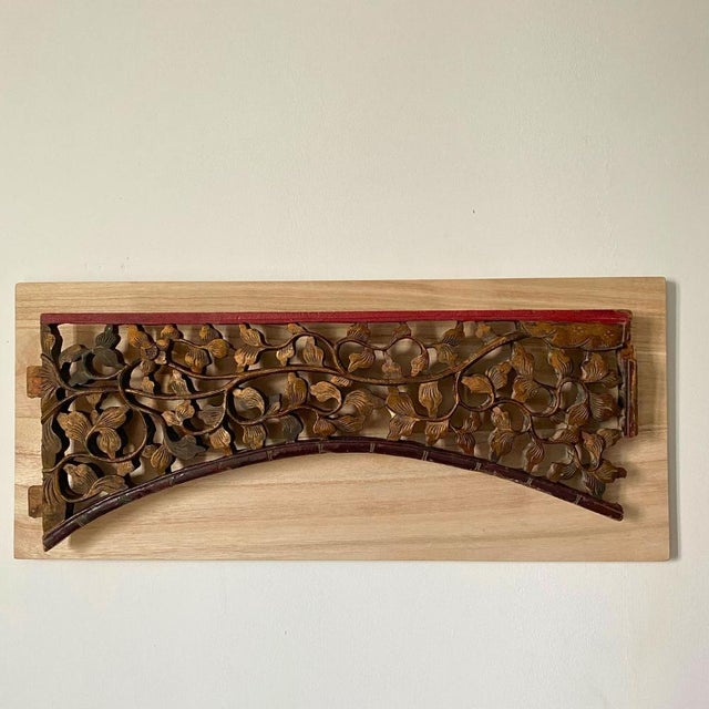 Chinoiserie Wall Art —c.1890 Antique Chinese Gilded Curved Arch Spandrel，Pair For Sale - Image 9 of 12