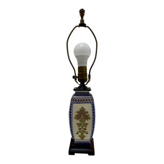 Vintage Blue and White Floral Porcelain Table Lamp on Wood Base For Sale