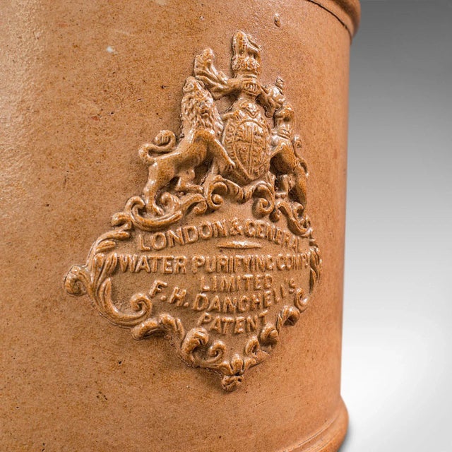 1870s Antique Victorian English Ceramic Decorative Water Purifying Filter For Sale - Image 10 of 13