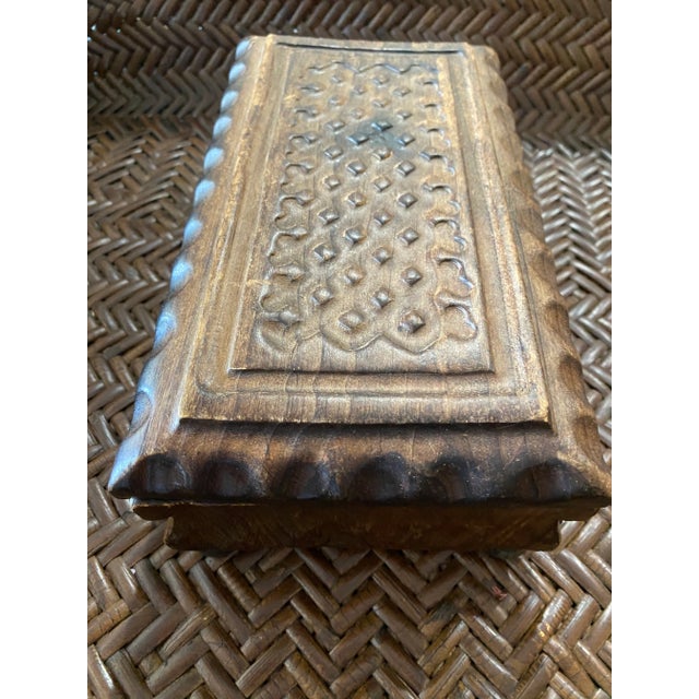 Reuge Vintage Swiss Large Carved Walnut Music Box For Sale In Miami - Image 6 of 11