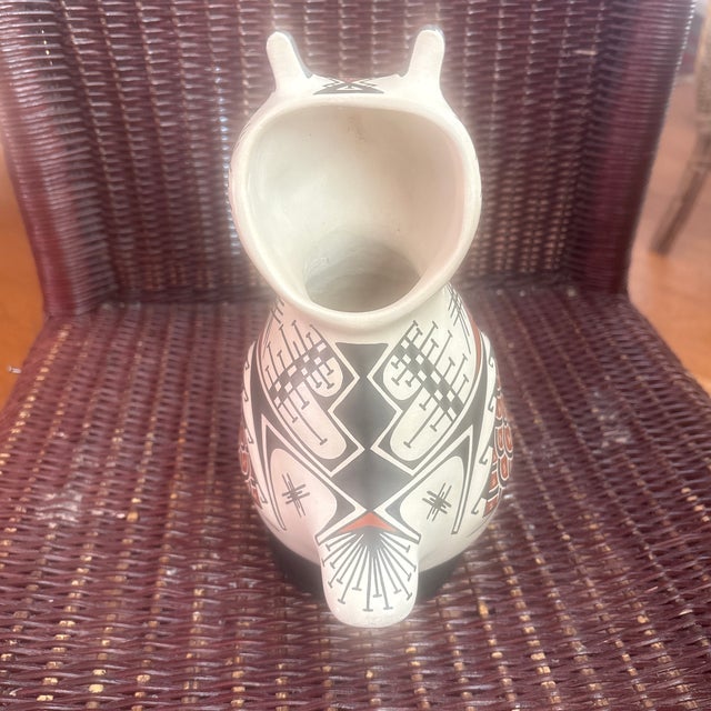 Mexican 1990s Mata Ortiz Owl Effigy With Polychrome Decoration For Sale - Image 3 of 5