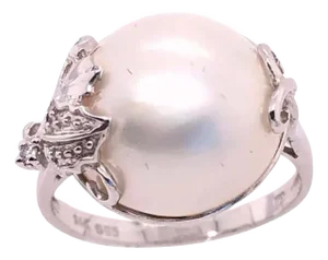 14 Karat White Gold Pearl Solitaire With Diamond Accent Ring