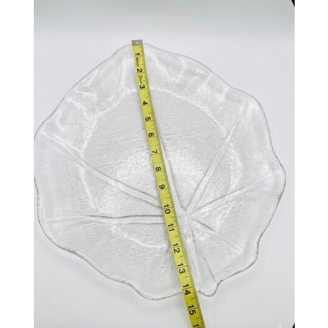 Mid-Century Modern 1970s Arcoroc France "Aspen" Clear Glass Leaf Platter - Large 14" For Sale - Image 3 of 5
