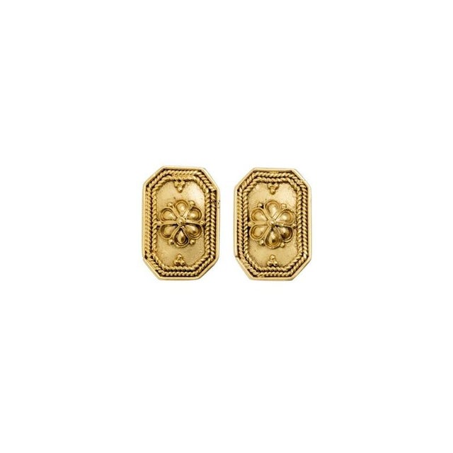 Earrings in 19.2k Gold, Set of 2 For Sale - Image 6 of 6