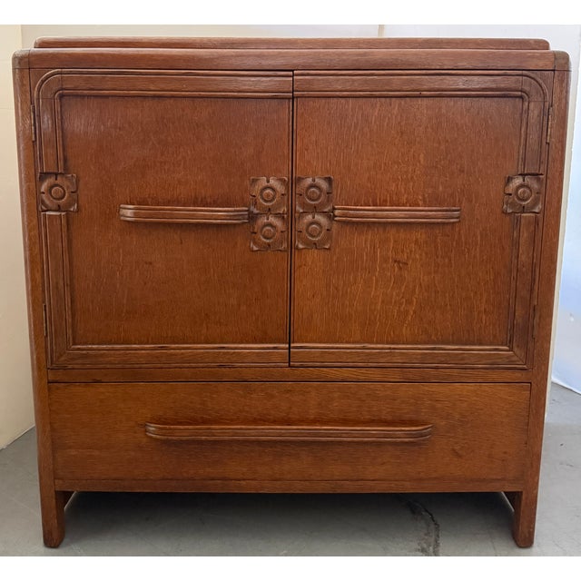 Art Deco 1930 English Oak Art Deco Cabinet For Sale - Image 3 of 12