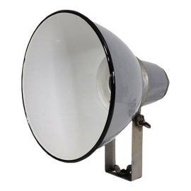 Example of Benjamin Lighting