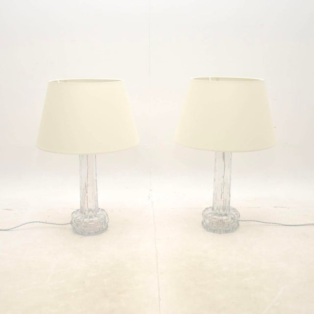 A stunning pair of vintage Swedish table lamps by Carl Fagerlund for Orrefors, dating from around the 1960’s. The quality...