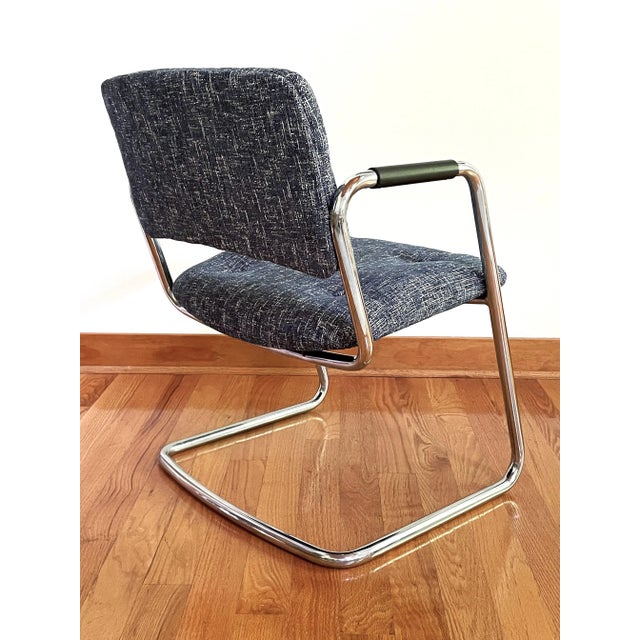 1980s Vintage Steelcase Cantilever Chair - Restored For Sale - Image 5 of 11