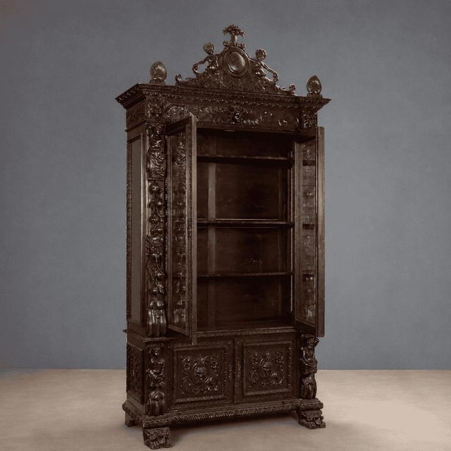 19th Century Neobaroque Walnut Display Cabinet For Sale - Image 3 of 16