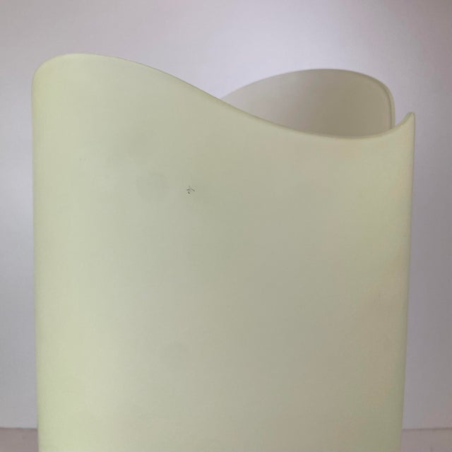 Italian Opaline Table Lamp, 1990s For Sale - Image 14 of 18