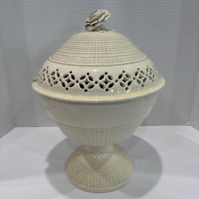 Antique 18th Century George III Creamware Covered Footed Bowl, Compote or Centerpiece With Flower Finial For Sale - Image 15 of 17