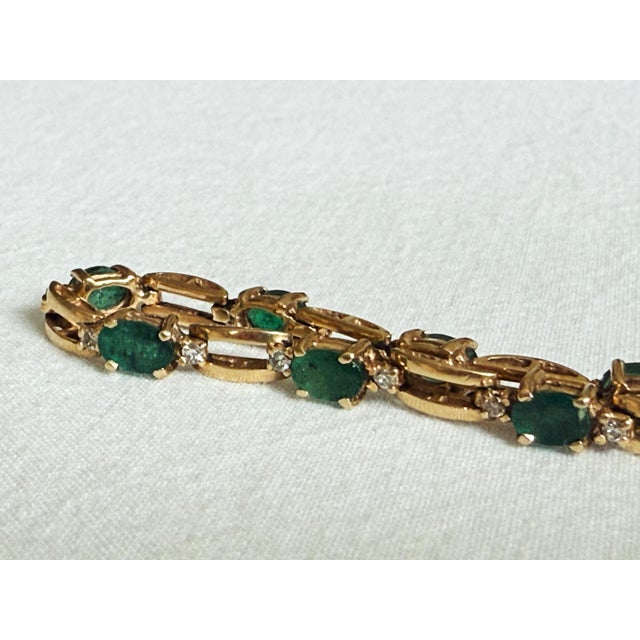 Metal Vintage Michael Anthony 14k Yellow Gold Emerald Diamond Bar Link Tennis Bracelet For Sale - Image 7 of 17