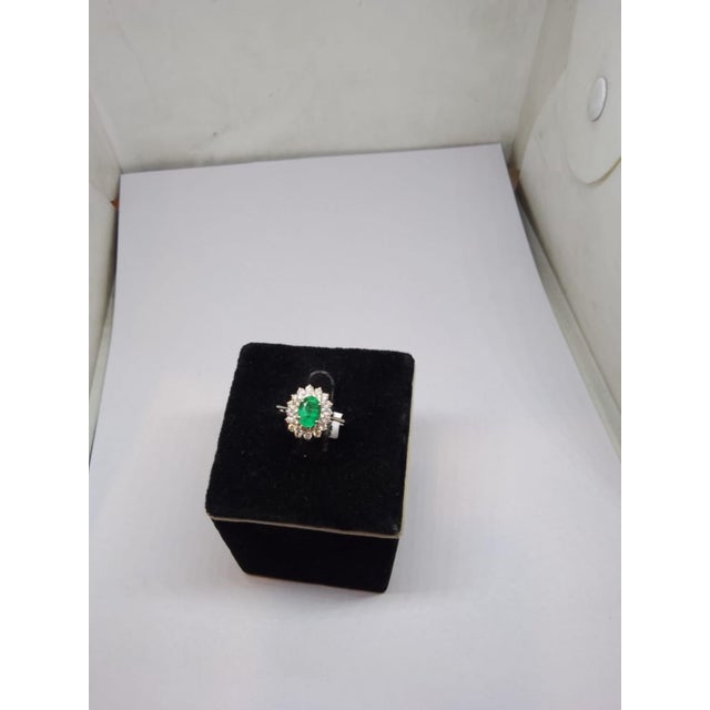 Stunning 18k Gold Emerald Halo Ring With 0.64ct Diamonds, New For Sale - Image 4 of 8