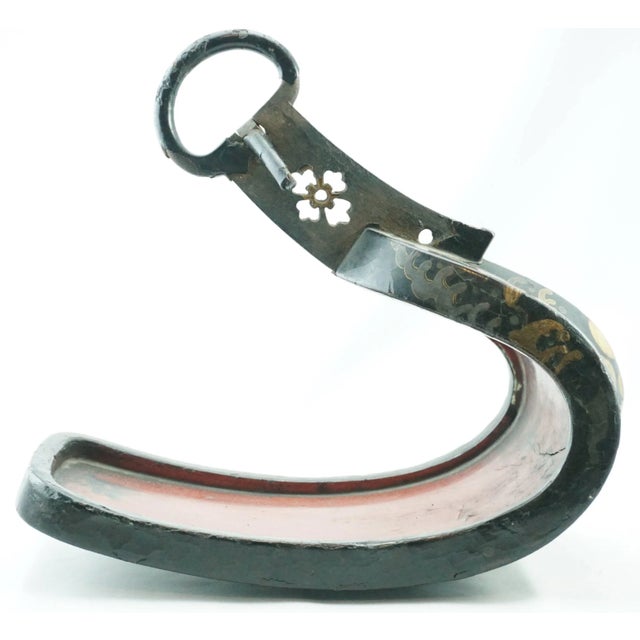 Japanese 18th Century Japanese Edo Period Lacquered Samurai Iron Stirups - a Pair For Sale - Image 3 of 8