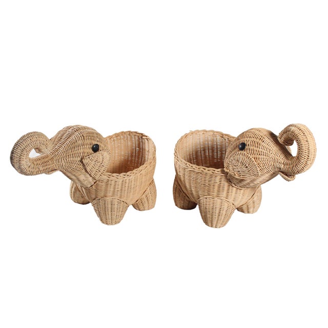 Mario Lopez Torres 1980's Wicker Hand Woven Elephant Planters Pot Holder Baskets in the Manner of Mario Lopez Torres - a Pair For Sale - Image 4 of 6