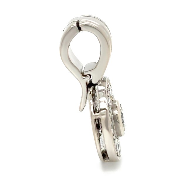 18ct White Gold Diamond Pendant 1.25ct 6.7g For Sale - Image 4 of 7
