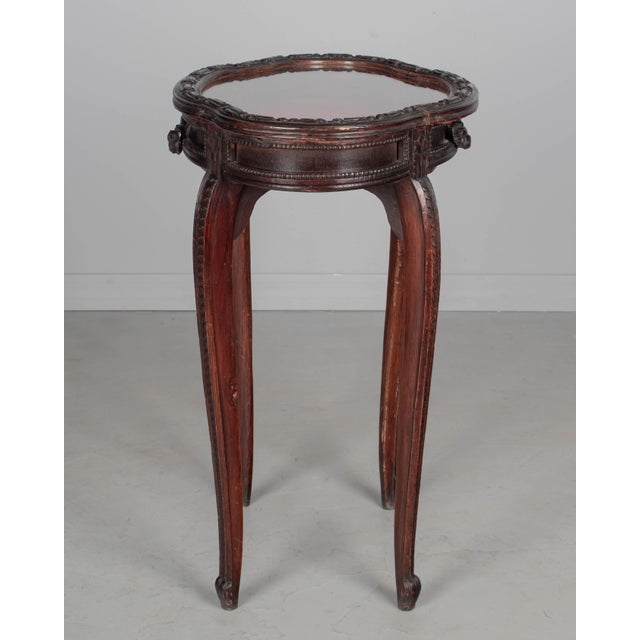 19th Century 19th Century French Louis XV Style Vitrine or Display Table For Sale - Image 5 of 11