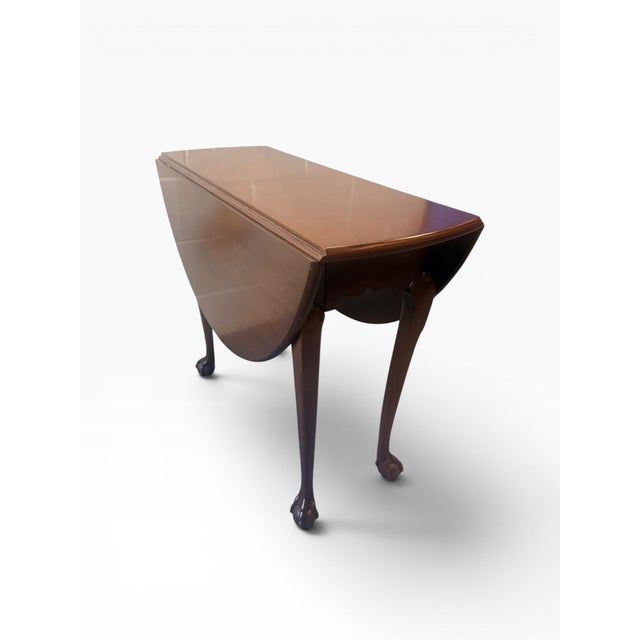 Late 20th Century Kittinger Colonial Williamsburg Drop Leaf Round Mahogany Table For Sale - Image 18 of 18