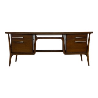 Mid-Century Modern Executive Desk With Floating Drawers & Lots of Patina For Sale