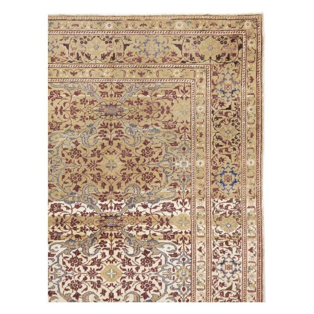 Galerie Shabab Collection Mid-20th Century Handmade Turkish Sivas Accent Rug For Sale - Image 4 of 10