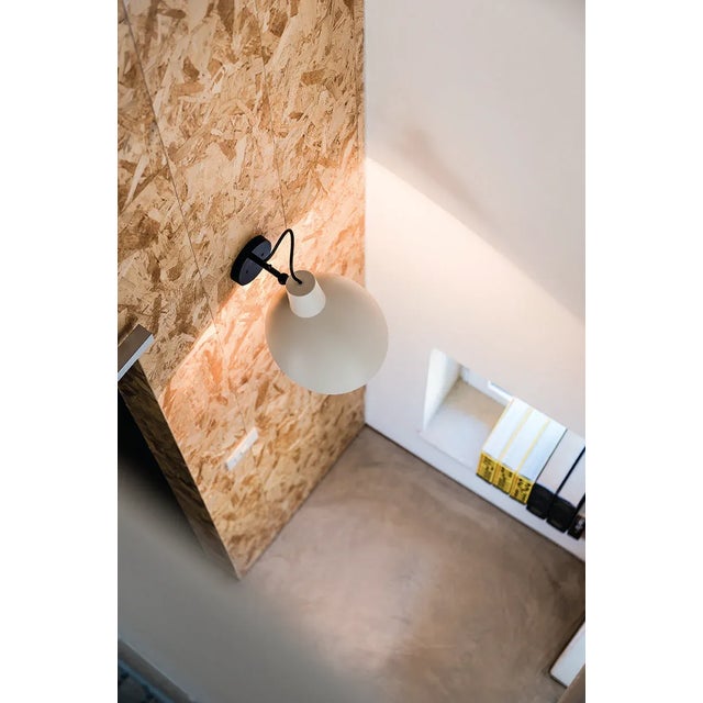 Mid-Century Modern Vittoriano Viganò 'Vv Cinquanta' Sconces in White - a Pair For Sale - Image 3 of 7