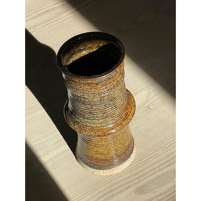 Tall Stoneware Vase, 1970s, in Good conditions. Designed 1970 to 1979