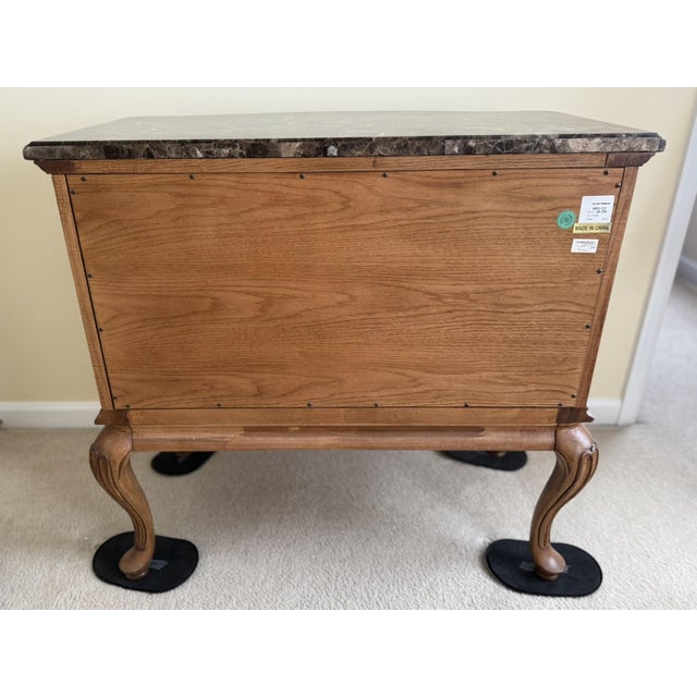 2000 - 2009 Pair of French Provincial Burl Wood Nightstands With Marble Tops – Bombe Chest Style For Sale - Image 5 of 13