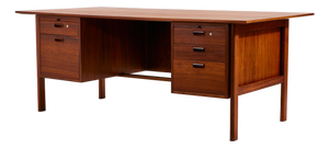 Model 207 Rosewood Desk by Arne Vodder