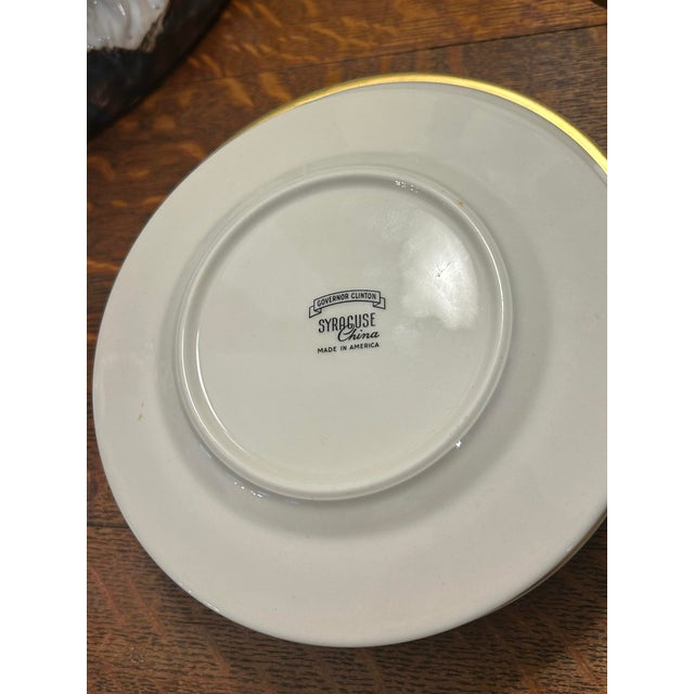 Cream 1949-1970 Syracuse China “Governor Clinton” Bread and Butter Plates - A Set of 6 For Sale - Image 8 of 8