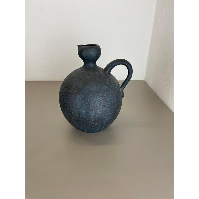 Article: Ceramic stoneware object Designer and producer: Gerhard Liebenthron Information: Gerhard Liebenthron, Bremen 1925...