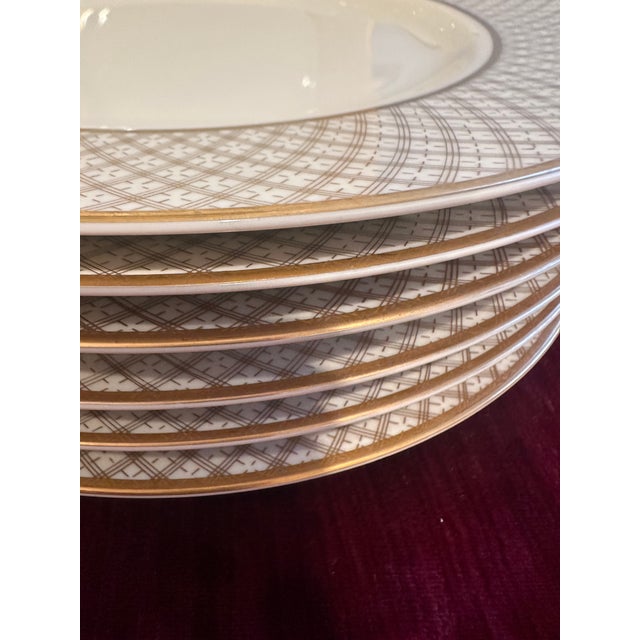 1970s 1970s Fitz and Floyd "Dynasty" Dinner Plates, 7 For Sale - Image 5 of 6