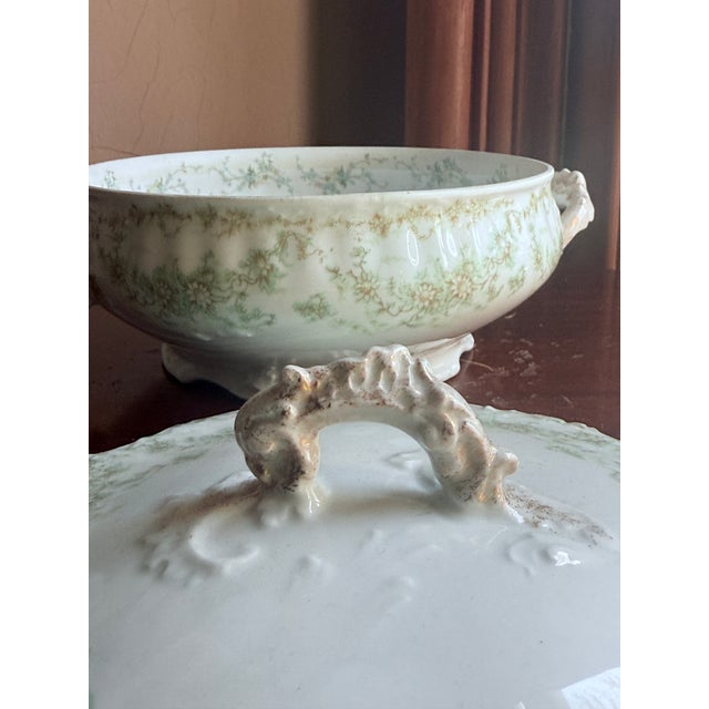 Late 19th Century Late 19th Century Elite Works Limoges France Porcelain Covered Tureen With Lid Green Floral Garland Scalloped Edge For Sale - Image 5 of 11